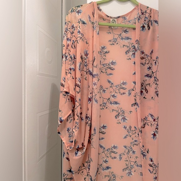 24/7 Comfort Sheer Pink Floral Kimono Draped Cardigan: Boho, Flowy, Fun - Picture 2 of 7